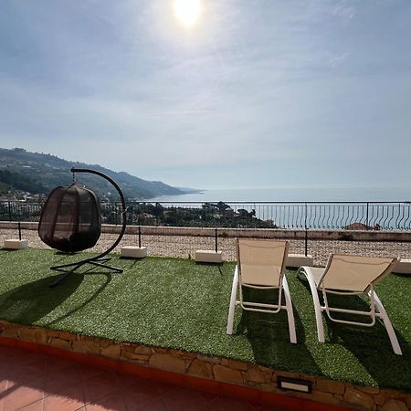 Agriturismo Un Mare Di Fiori Вентимиля Екстериор снимка