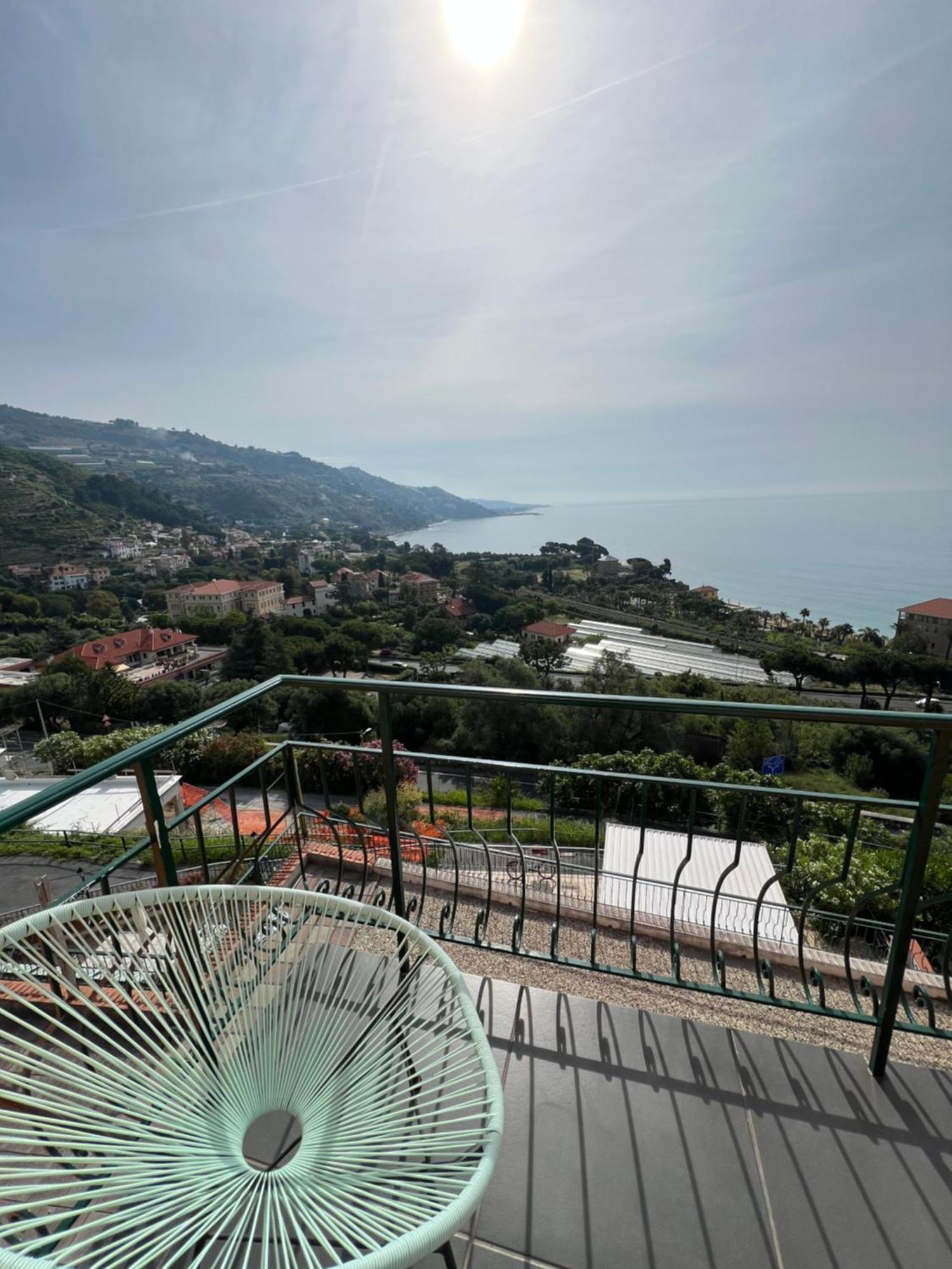 Agriturismo Un Mare Di Fiori Вентимиля Екстериор снимка