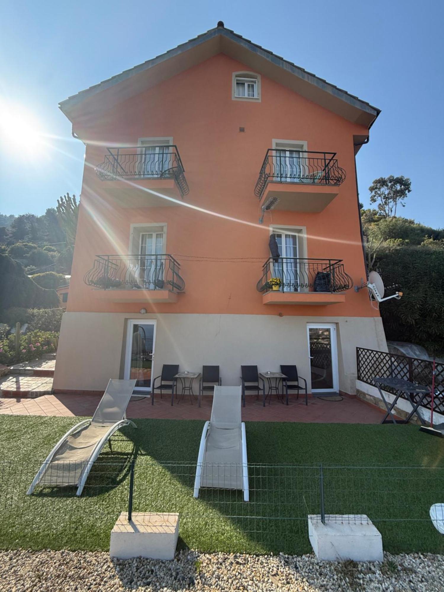 Agriturismo Un Mare Di Fiori Вентимиля Екстериор снимка