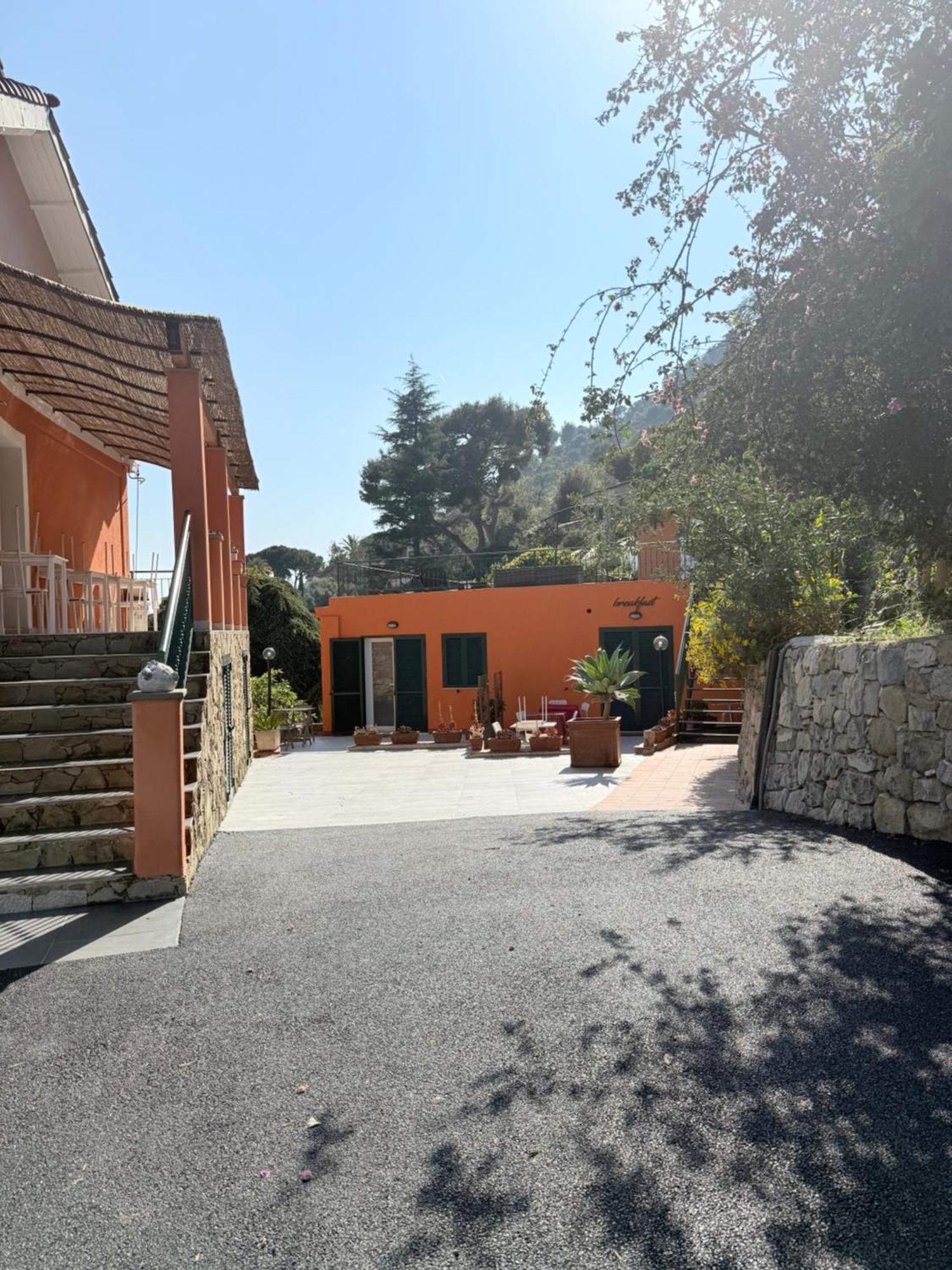Agriturismo Un Mare Di Fiori Вентимиля Екстериор снимка